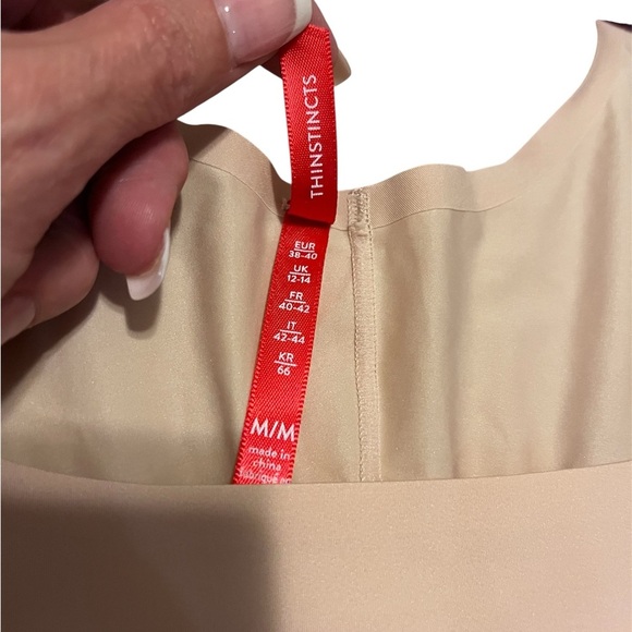 SPANX Thinstincts Open-Bust Mid-Thigh Bodysuit Soft Nude Size M - Picture 6 of 10
